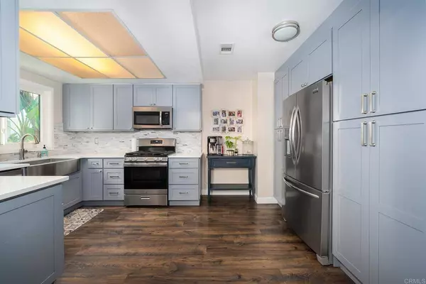 1956 Villa Del Dios Glen, Escondido, CA 92029