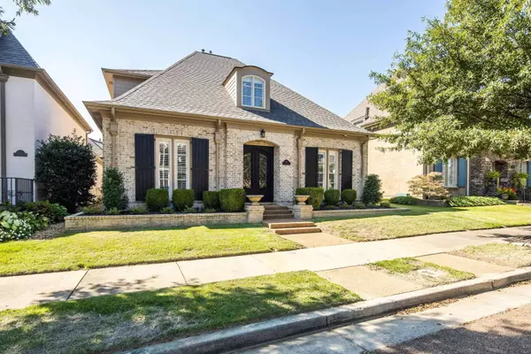 289 W COLBERT ST, Collierville, TN 38017