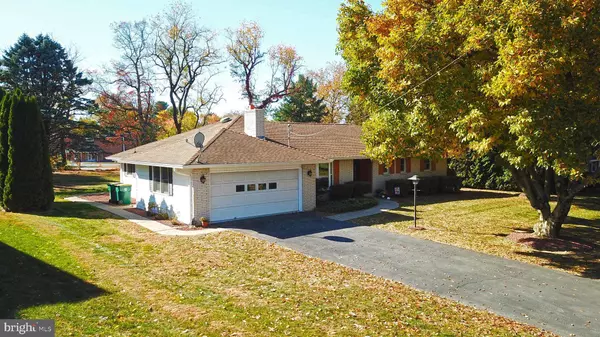 3304 MARWOOD LN, Easton, PA 18045