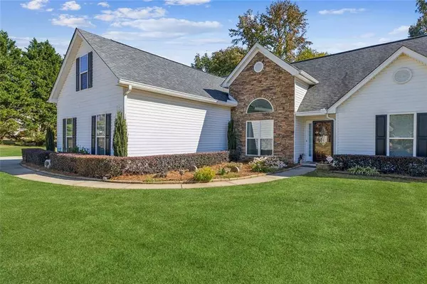 6032 DEVONSHIRE DR, Flowery Branch, GA 30542