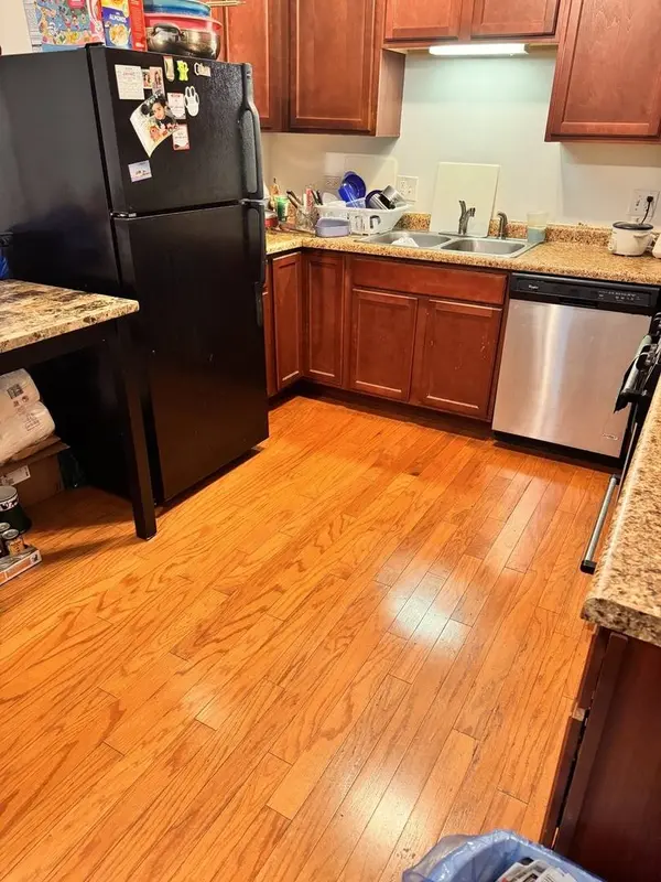 431 E Green Oaks Court, Addison, IL 60101