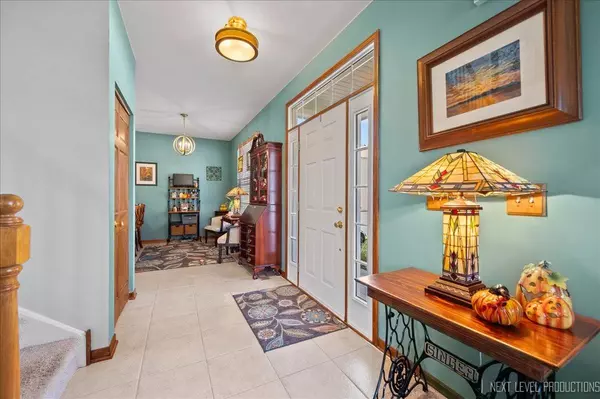 284 WHITFIELD DR #A, Sugar Grove, IL 60554