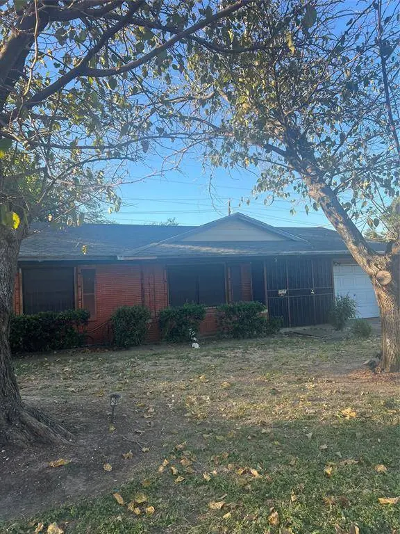 548 Highfall Drive, Dallas, TX 75232