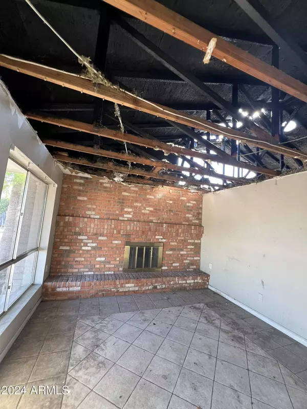 3345 E EDGEWOOD Avenue, Mesa, AZ 85204