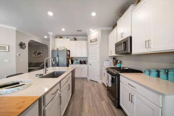 8593 WINNING FIELD RD, New Port Richey, FL 34655