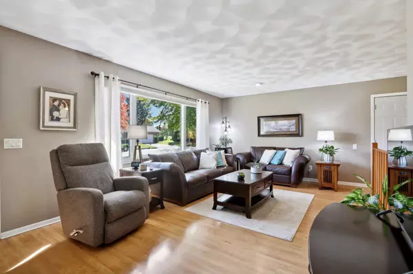 207 Winston Way, Waunakee, WI 53597