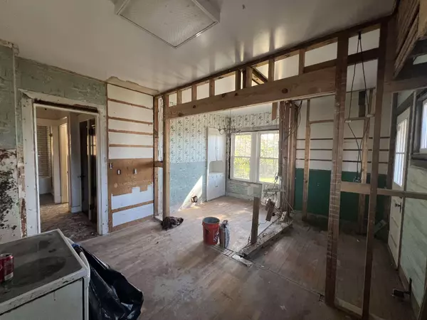 437 E College St, Pulaski, TN 38478