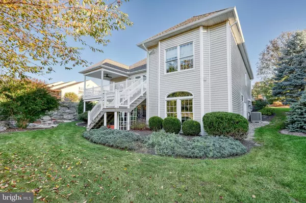 101 WINDRUSH LN, Mechanicsburg, PA 17055