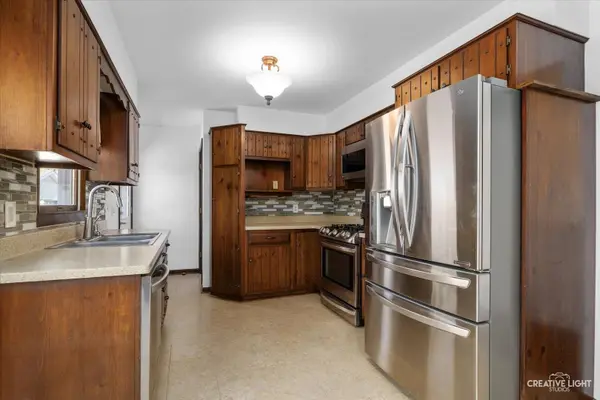 181 Ray ST, Hinckley, IL 60520