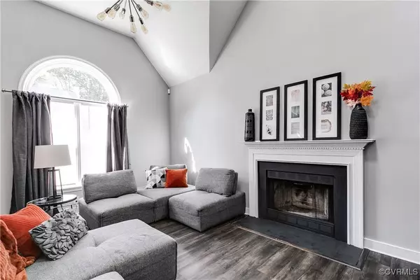 1707 Porters Mill LN, Midlothian, VA 23114