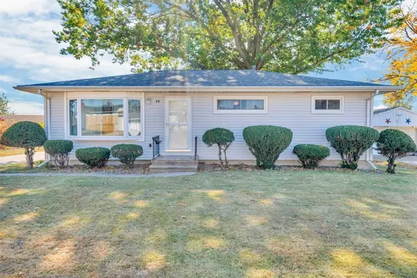 43 24th AVE SW, Cedar Rapids, IA 52404