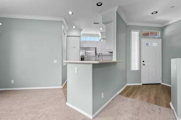 10750 Sabre Hill Dr #248, San Diego, CA 92128