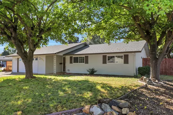 9643 La Nuez DR, Elk Grove, CA 95624