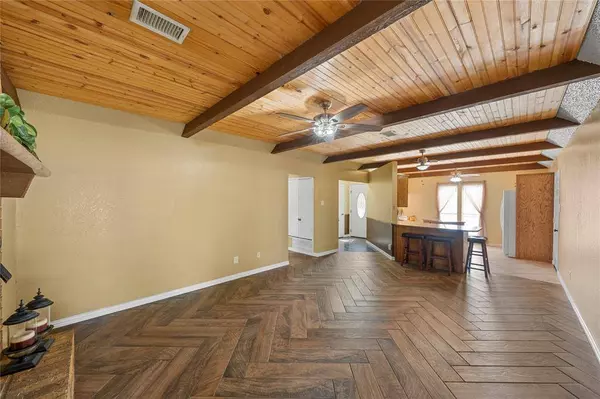 114 Fort Graham Circle, Waco, TX 76705