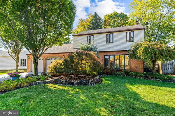 2813 CHAPEL AVE W, Cherry Hill, NJ 08002