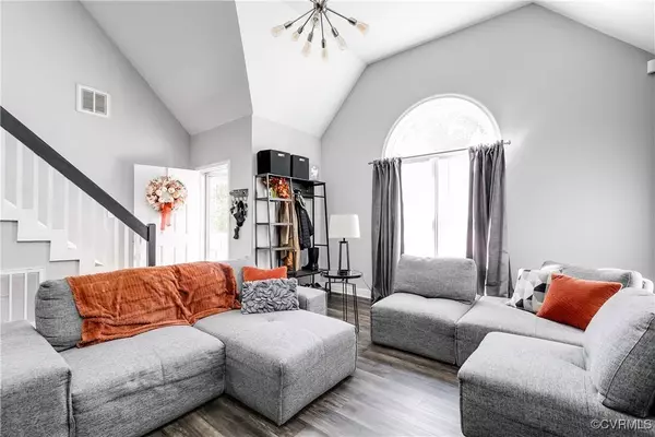 1707 Porters Mill LN, Midlothian, VA 23114