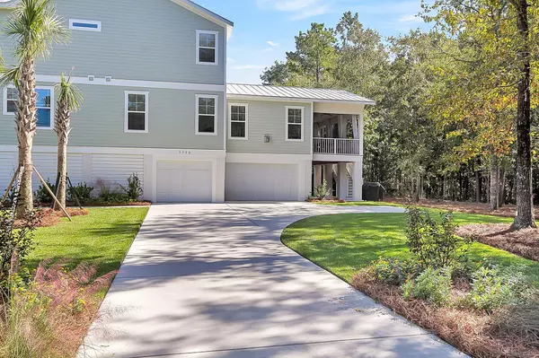 5726 Whistle Stop Ln, Ravenel, SC 29470