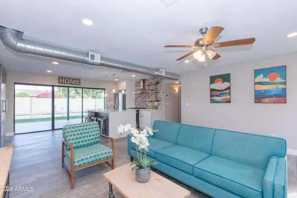 7544 E MCKINLEY Street, Scottsdale, AZ 85257