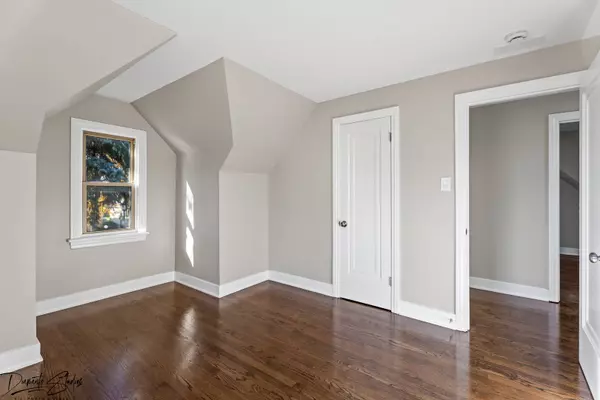 1417 S 18th Avenue, Maywood, IL 60153