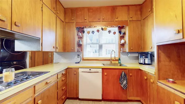 1205 K Avenue, Nevada, IA 50201