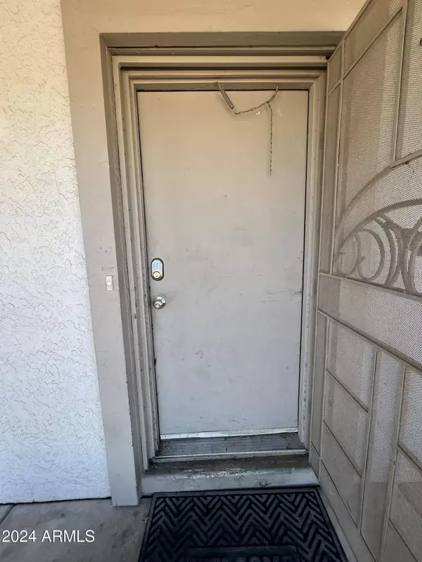 3345 E EDGEWOOD Avenue, Mesa, AZ 85204