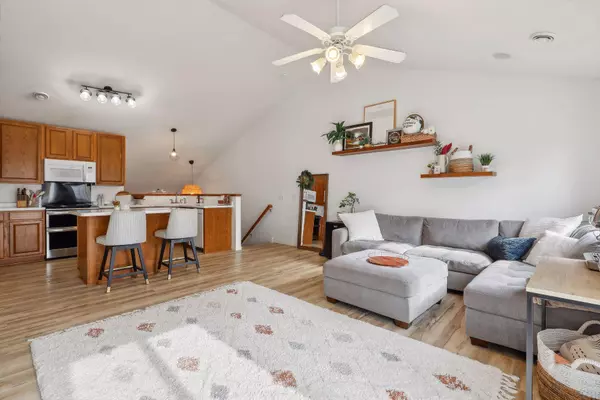 6710 Folkestone RD, Apple Valley, MN 55124