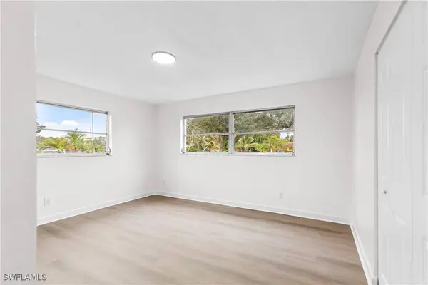 867 June Pkwy, North Fort Myers, FL 33903