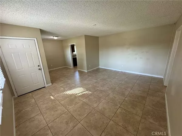 872 N Clifford AVE, Rialto, CA 92376