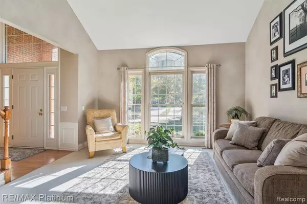 47974 DEER TRAIL Drive, Canton, MI 48187