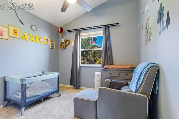 4590 Sunnyhill DR, Colorado Springs, CO 80916