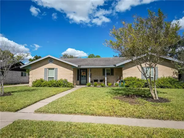 232 S Pasadena DR, Kingsville, TX 78363