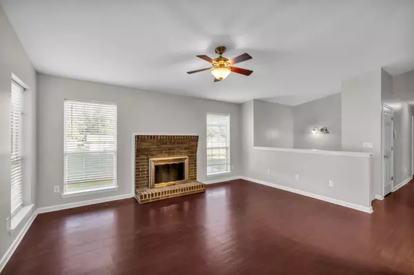 451 Smoketree CIR, Ringgold, GA 30736