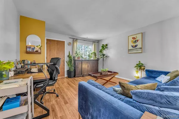 14326 LONGTIN Street, Southgate, MI 48195