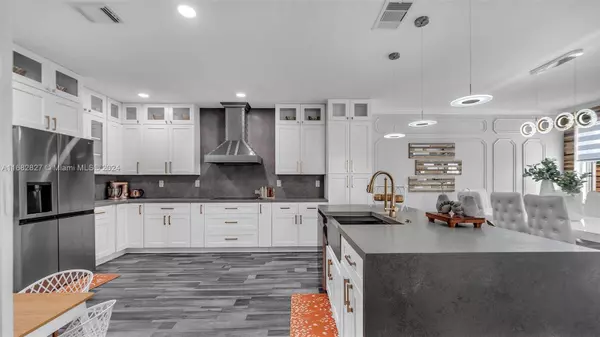 4374 SW 161st Pl, Miami, FL 33185