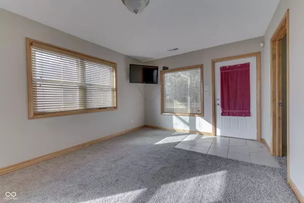 2135 Wallace AVE, Indianapolis, IN 46218