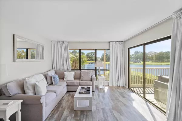 900 Harbour Point Lane  #900, Miramar Beach, FL 32550