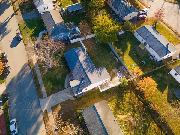 73 Ellison ST, Cranston, RI 02920