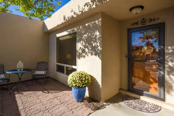 9519 REGAL RIDGE DR NE, Albuquerque, NM 87111