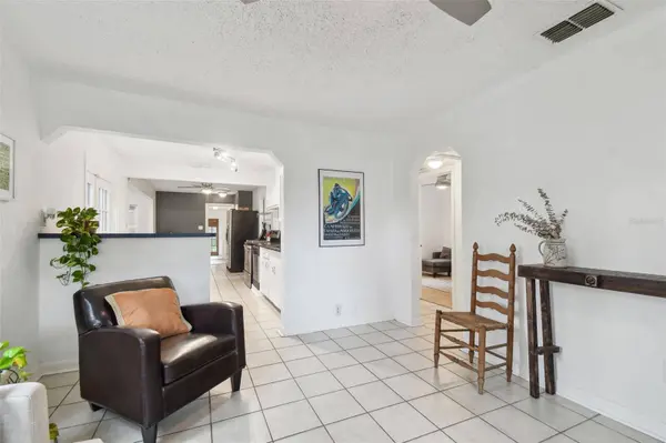 1200 37TH AVE N, Saint Petersburg, FL 33704