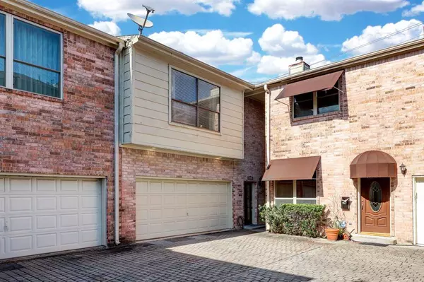 2005 Nantucket DR #C, Houston, TX 77057