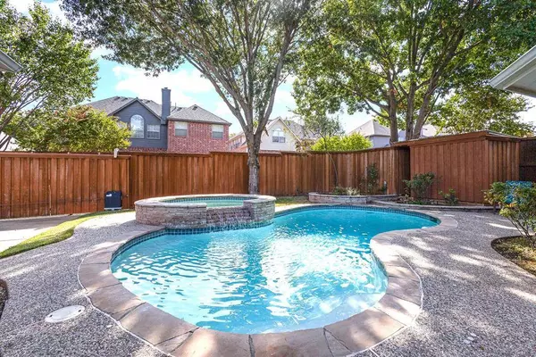 510 Weeping Willow Road, Garland, TX 75044