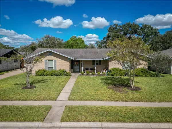 232 S Pasadena DR, Kingsville, TX 78363