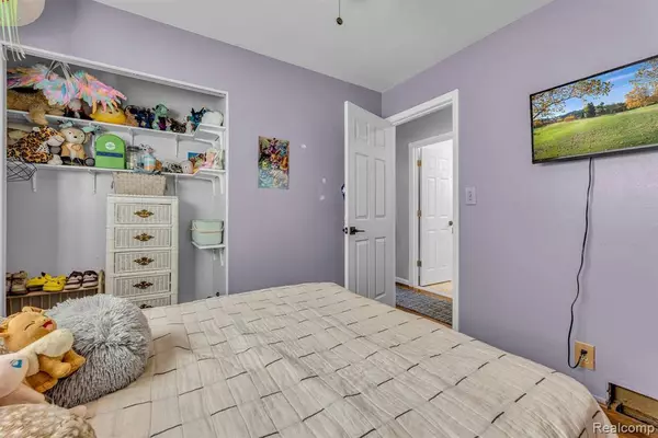 14326 LONGTIN Street, Southgate, MI 48195