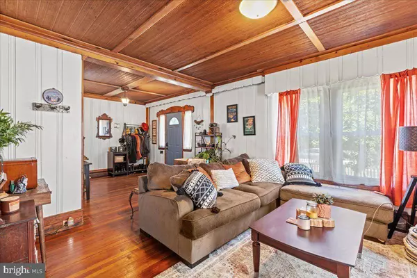 400 WOOD ST, Burlington, NJ 08016