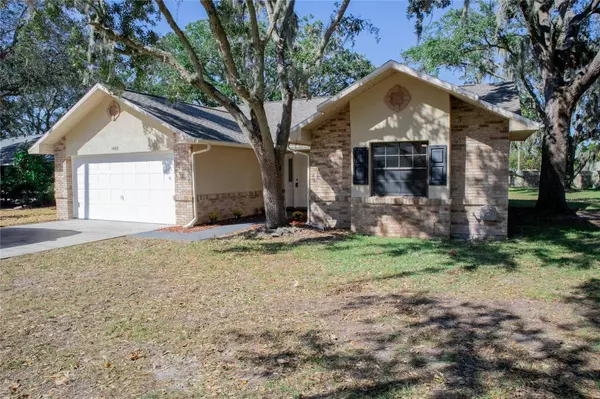 1423 CHAMBERLAIN LOOP, Lake Wales, FL 33853