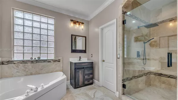 4374 SW 161st Pl, Miami, FL 33185