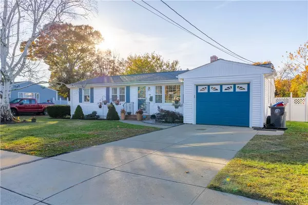 73 Ellison ST, Cranston, RI 02920