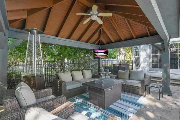 8558 Northbluff Lane, Powell, OH 43065