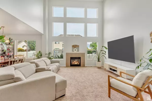 1016 N 2375 W, Layton, UT 84041