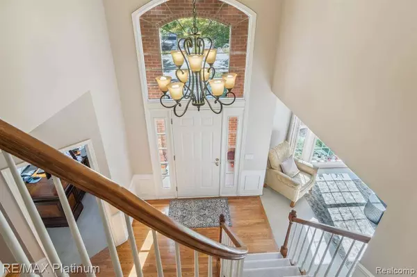 47974 DEER TRAIL Drive, Canton, MI 48187